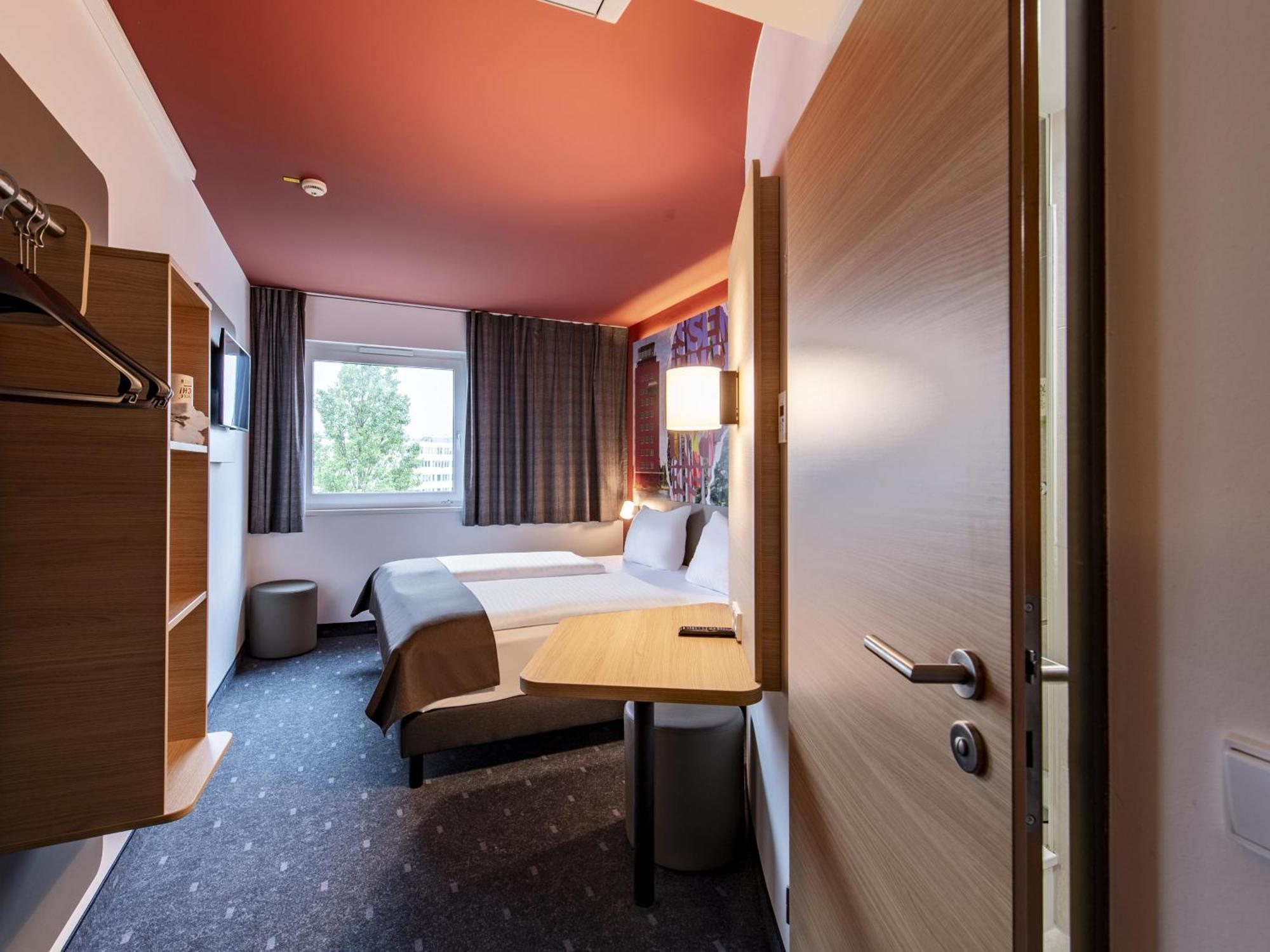 B&B Hotel Muenchen-Messe Aschheim Esterno foto
