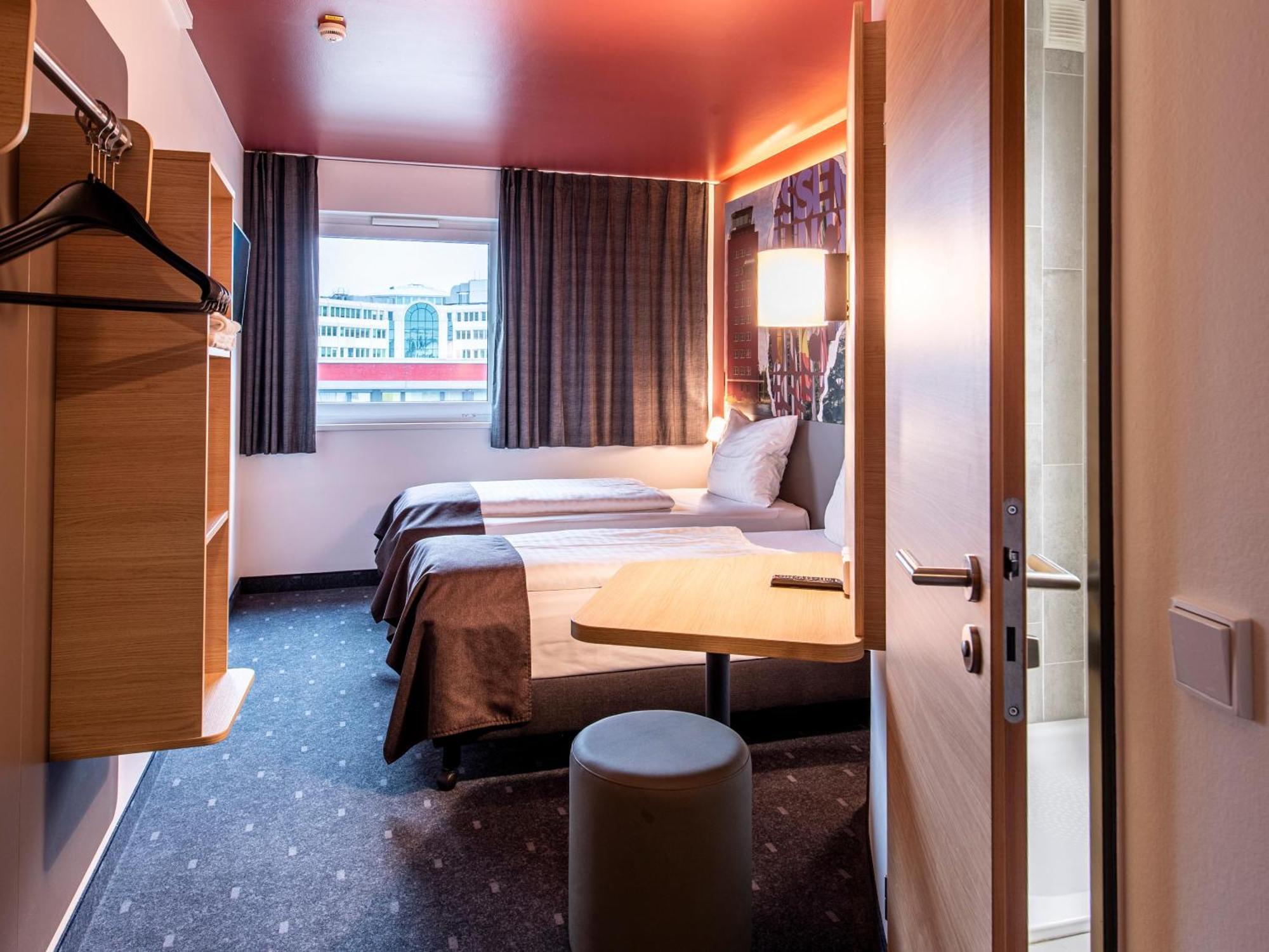 B&B Hotel Muenchen-Messe Aschheim Esterno foto